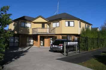 2/4 Vine Street, Hillcrest