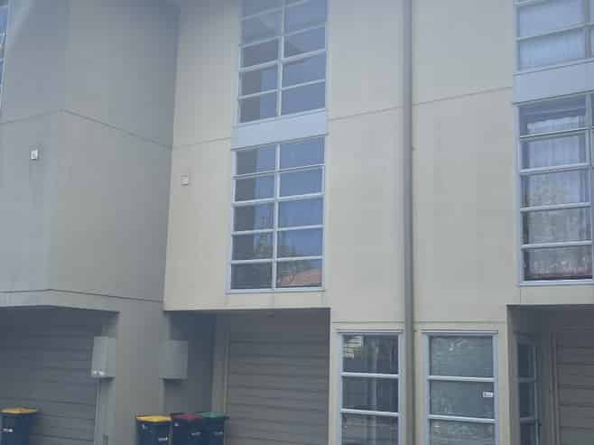 6/440 Barbadoes Street, Edgeware