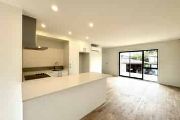 22A Royton Avenue, Mangere East