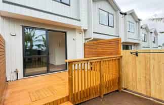 3/29 Crown Crescent, Otara