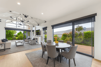 10 Sabine Drive, Richmond