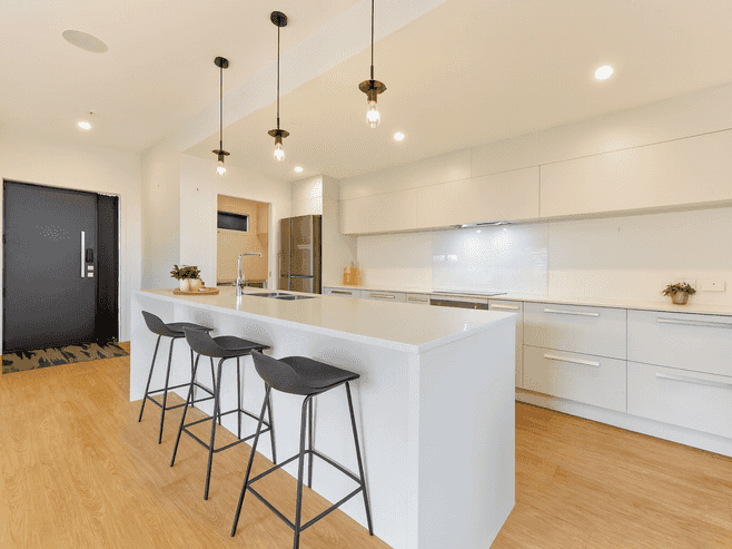 10 Sabine Drive, Richmond