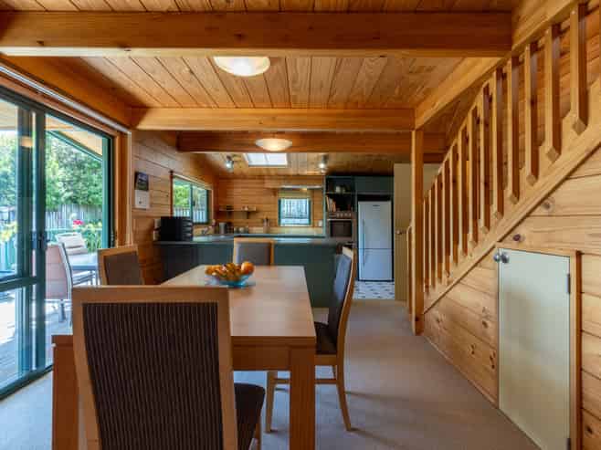 6 Fiesta Grove, Raumati Beach