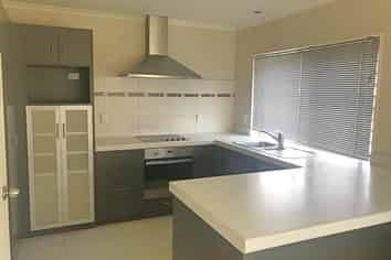 36 Sarteano Drive, Manurewa