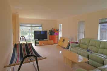 36 Sarteano Drive, Manurewa