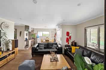 56A Birkdale Road, Birkdale