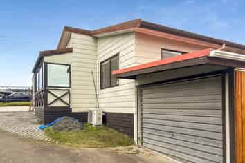 56A Birkdale Road, Birkdale