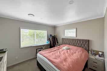 56A Birkdale Road, Birkdale