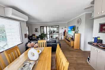 56A Birkdale Road, Birkdale