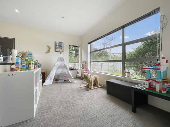 74 Amesbury Drive, Churton Park