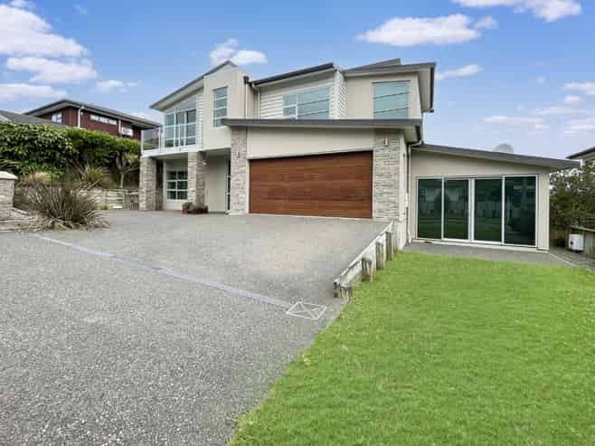 74 Amesbury Drive, Churton Park