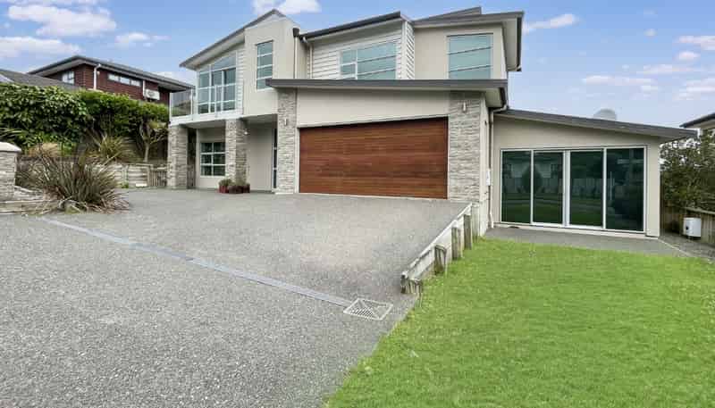 74 Amesbury Drive, Churton Park