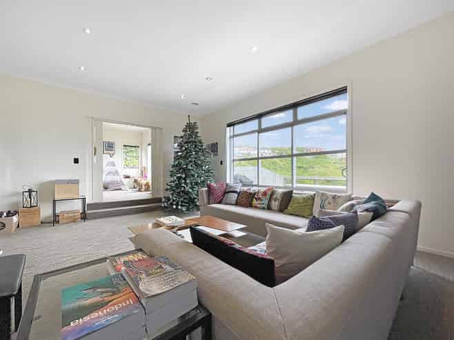 74 Amesbury Drive, Churton Park