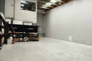 LINCOLN NORTH WAREHOUSE
