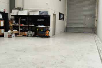 LINCOLN NORTH WAREHOUSE
