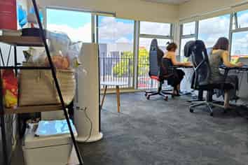 LINCOLN NORTH WAREHOUSE
