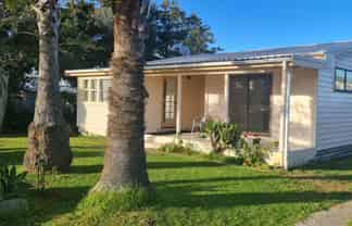 13 Athenree Road, Athenree