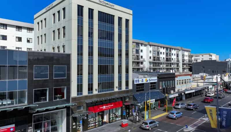 180 Broadway, Newmarket