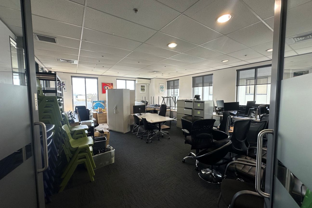 Newmarket top floor - Vista 3