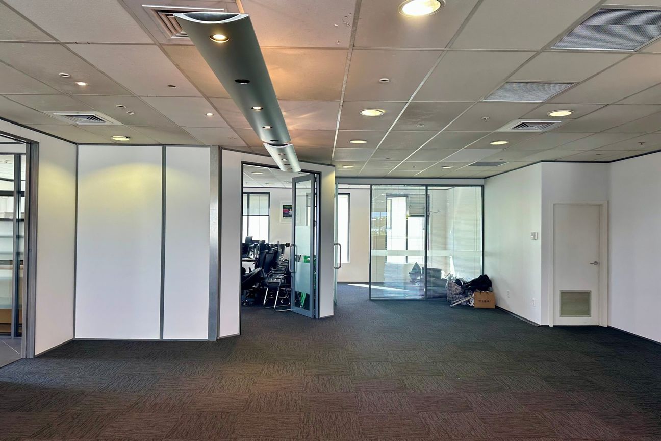 Newmarket top floor - Vista 2