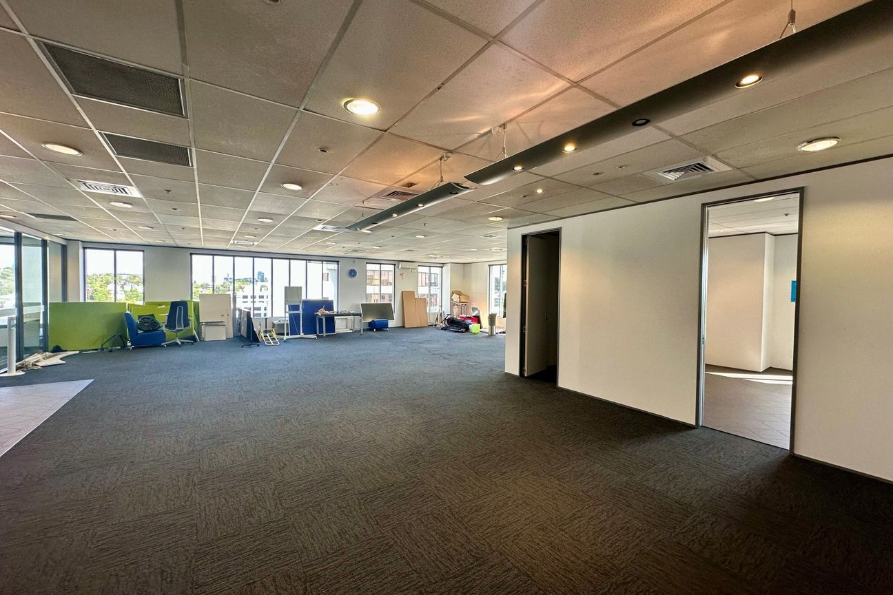 Newmarket top floor - Vista 4