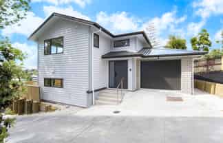 15A Stottholm Road, Titirangi