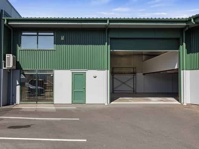 Well located and ready to go!