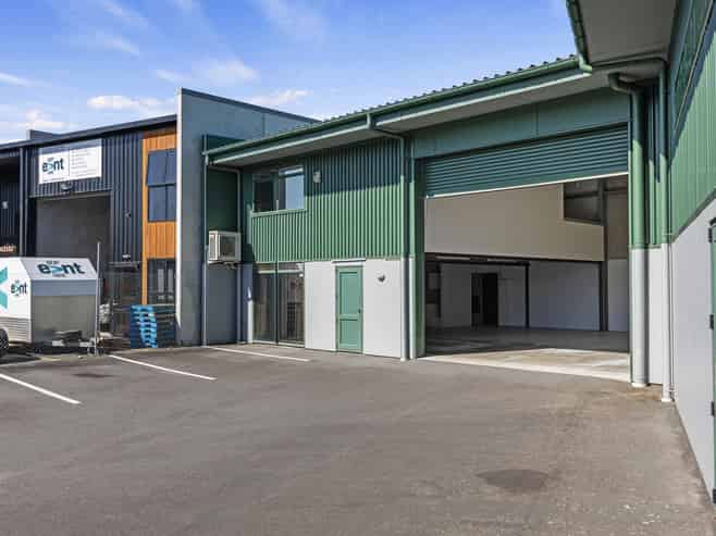 Well located and ready to go!