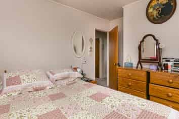 24a Plunket Ave, Petone