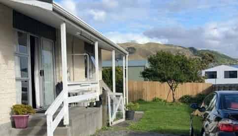 8A Utauta Street, Waikanae