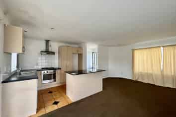 20A Fenwick Crescent, Hillcrest