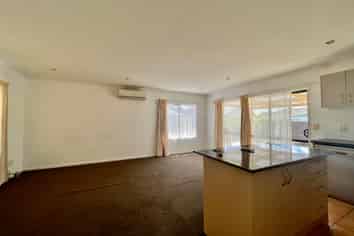 20A Fenwick Crescent, Hillcrest