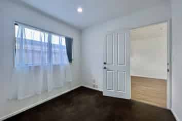 20A Fenwick Crescent, Hillcrest