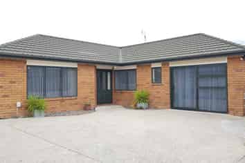 20A Fenwick Crescent, Hillcrest