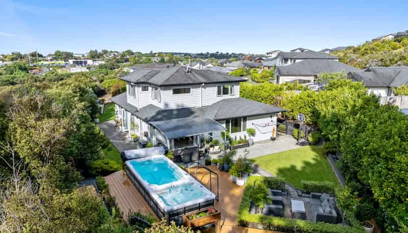 8 Somerset Place, Stanmore Bay