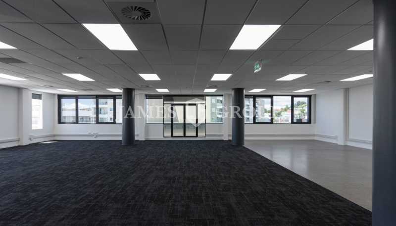 235 Broadway, Newmarket