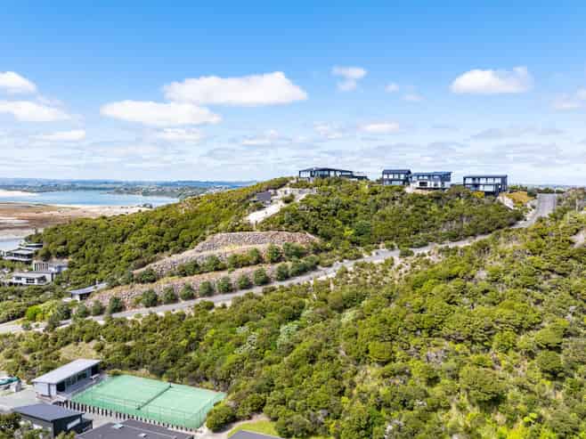 33 Surf Road, Mangawhai Heads