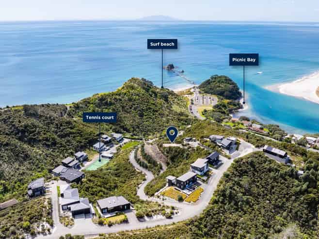 33 Surf Road, Mangawhai Heads