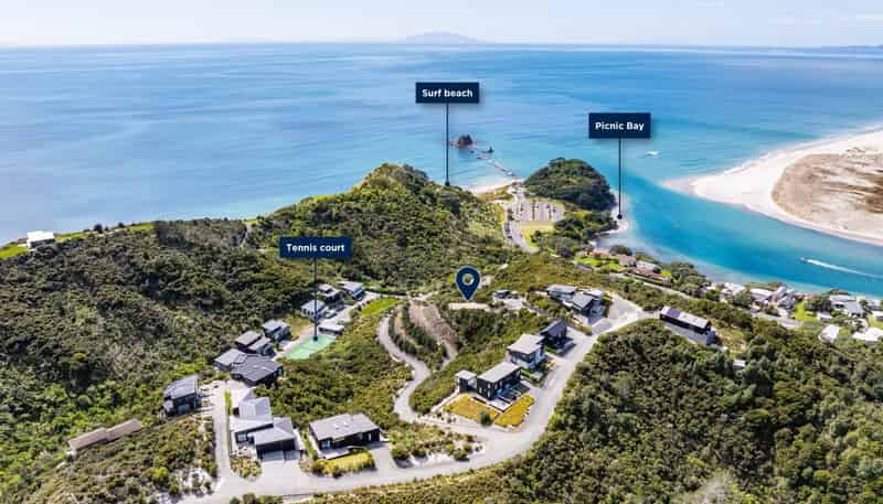 33 Surf Road, Mangawhai Heads