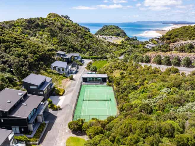 33 Surf Road, Mangawhai Heads