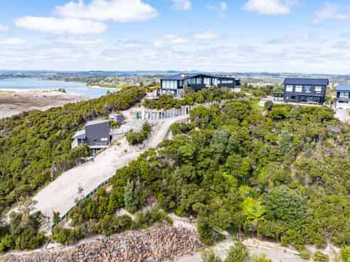 33 Surf Road, Mangawhai Heads