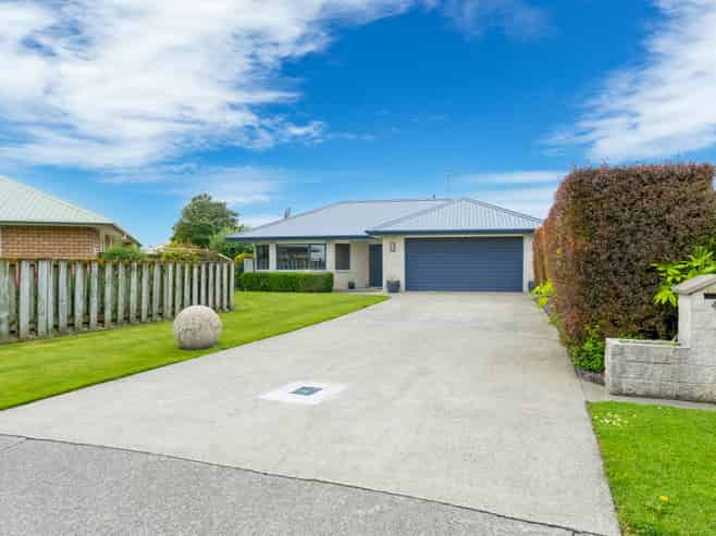 45 Easton Way, Levin