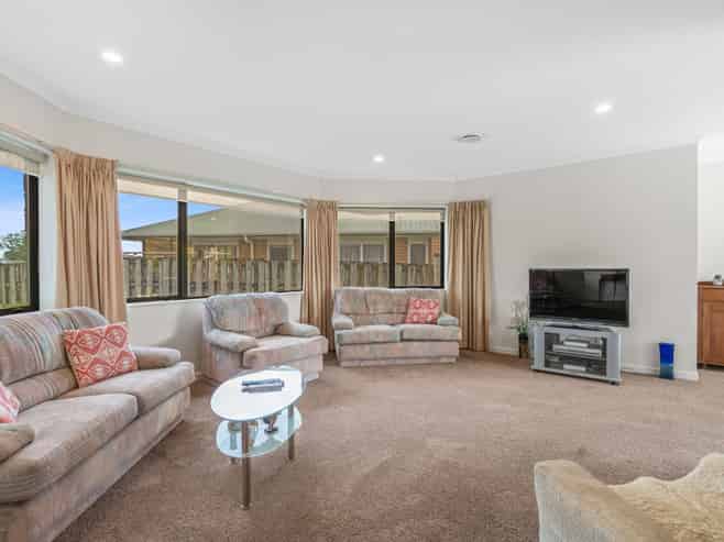 45 Easton Way, Levin