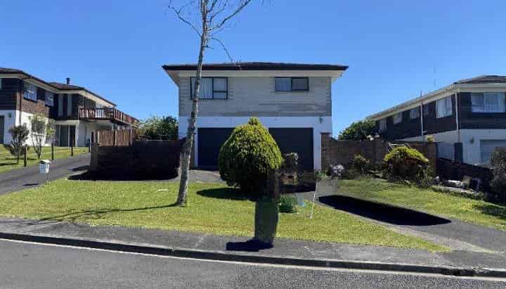 11 Darlington Place, Glendene