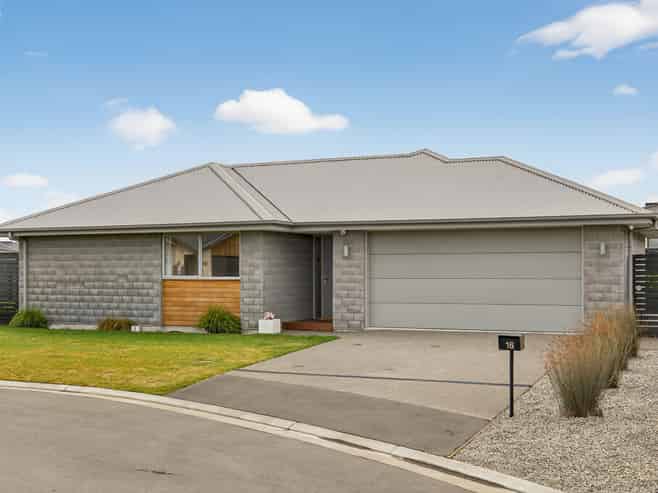16 Crosado Place, Rolleston
