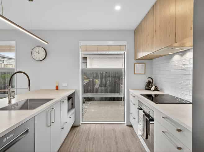 16 Crosado Place, Rolleston