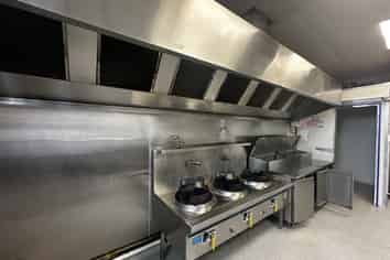 102 m² F&B on Clyde Rd