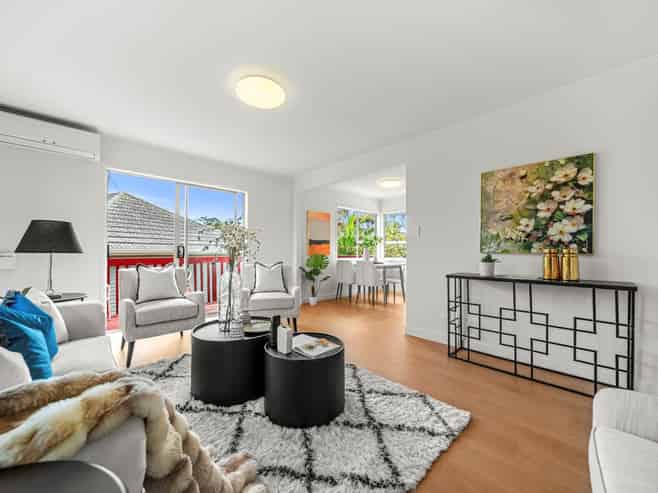 9 Blacks Road, Greenhithe