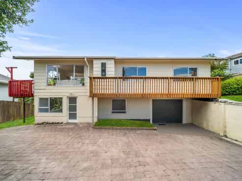 9 Blacks Road, Greenhithe