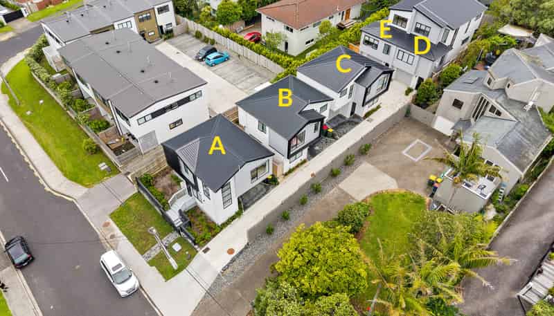 33A-E Garadice Road, Rothesay Bay